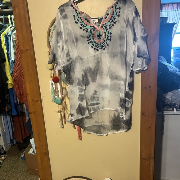 Hayden Women's Embroidered Blouse - Black, White, and Blue - Picture 2 of 8